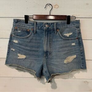 Madewell  Relaxed Denim shorts distressed in size 27. Great condition!
